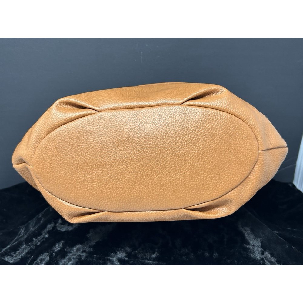 Tignanello Cream & Brown Pebbled Leather Hobo Bag Purse Soft Very Clean Lined - Picture 6 of 10